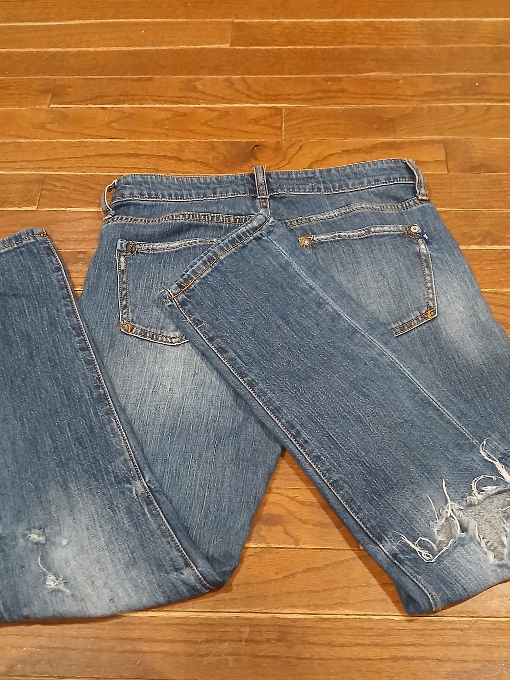 Pilcro Slim Boyfriend Crop Sz 26 Womens Distressed Denim Jeans Med Wash